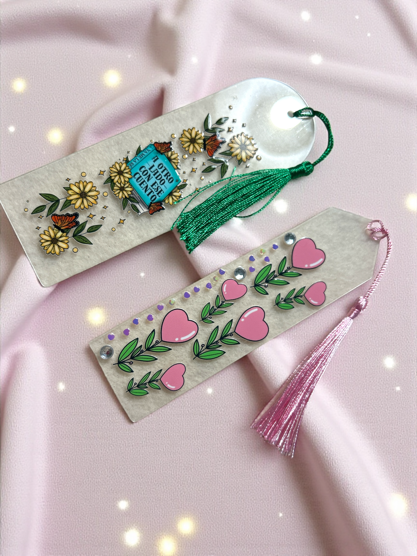 BOOKMARKS: FUN ELEGANCE