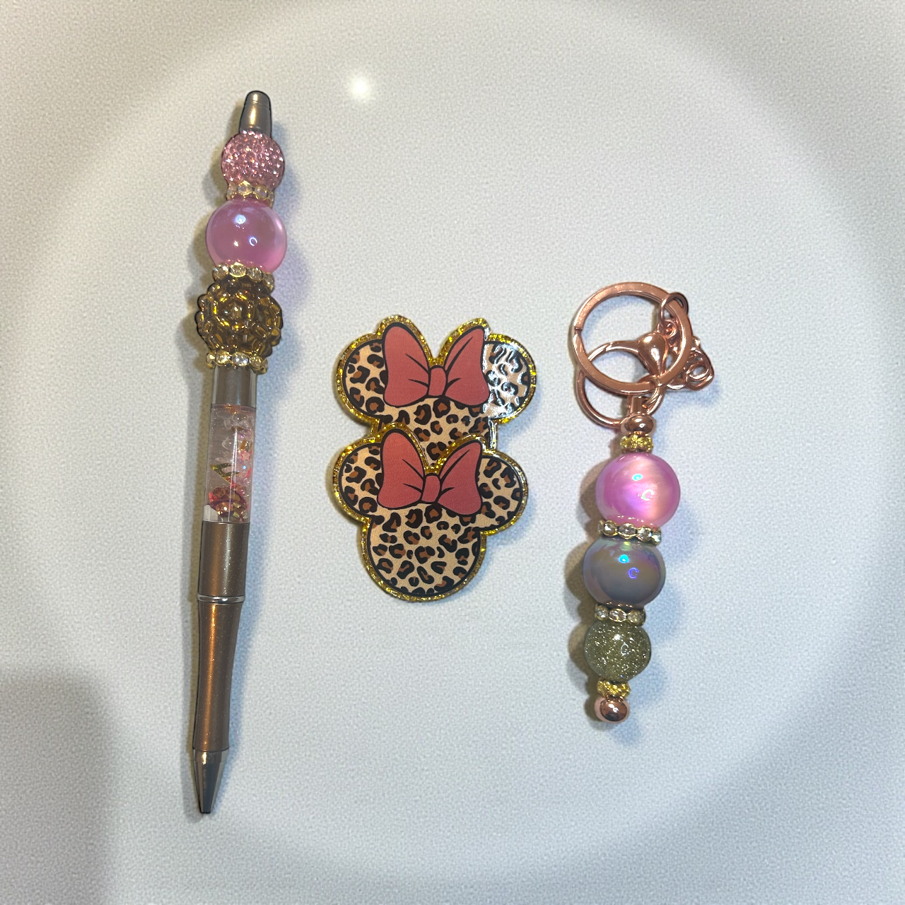 Water-Globe Pens  and Desk Sets