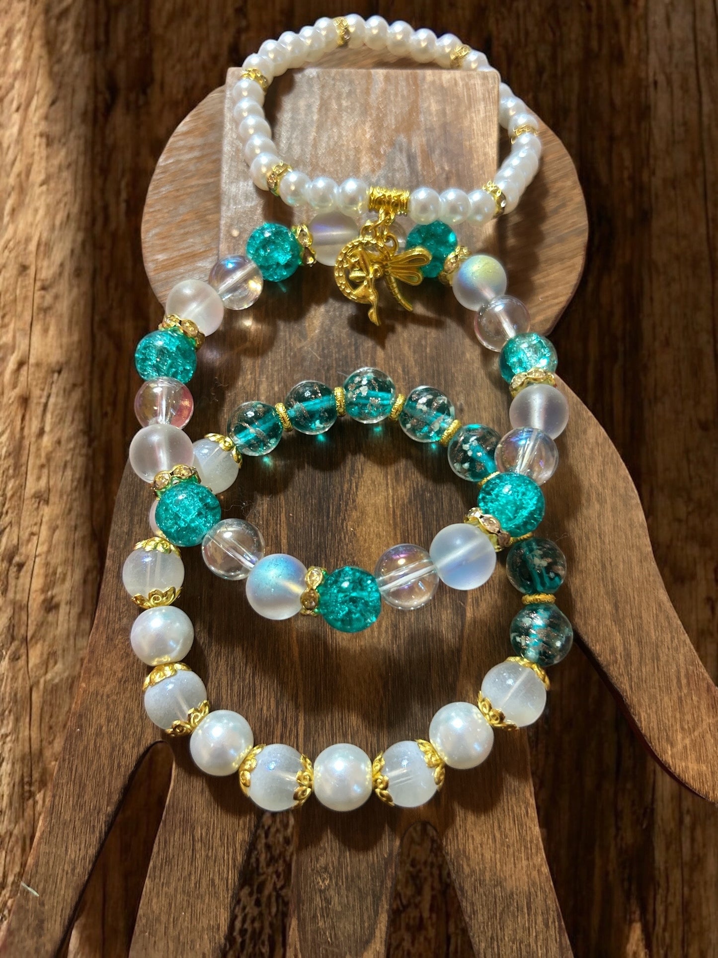 Sparkling White Bracelet Collection