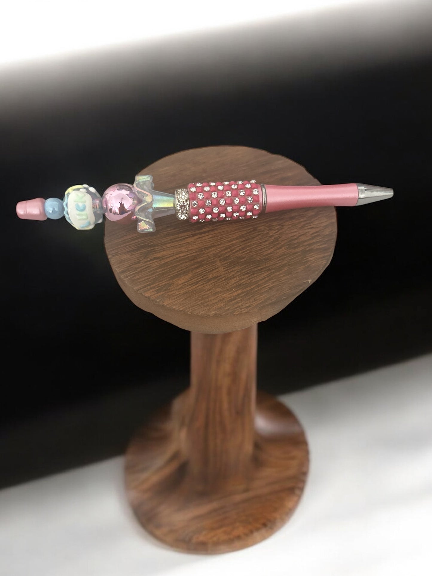 Beaded Pens: Fun & Vibrant