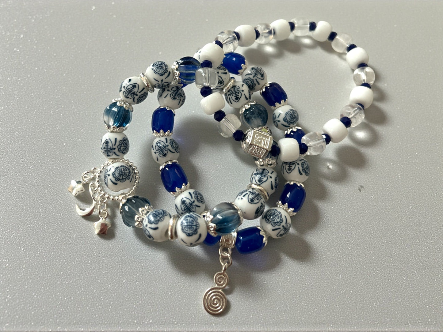 Sparkling White Bracelet Collection